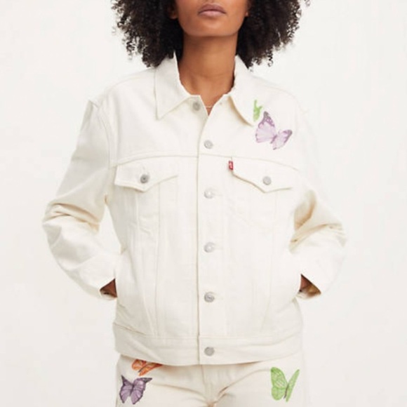 Levi’s Butterfly Ex Boyfriend Trucker Denim Jacket Stonewash Size S NEW with Tag - Picture 1 of 16